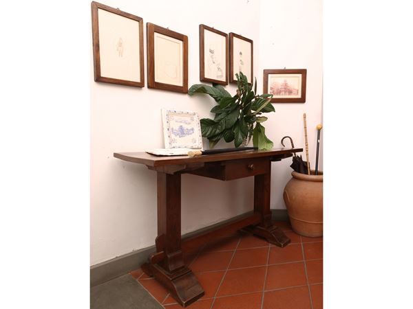 Assortment of furnishing accessories for anteroom