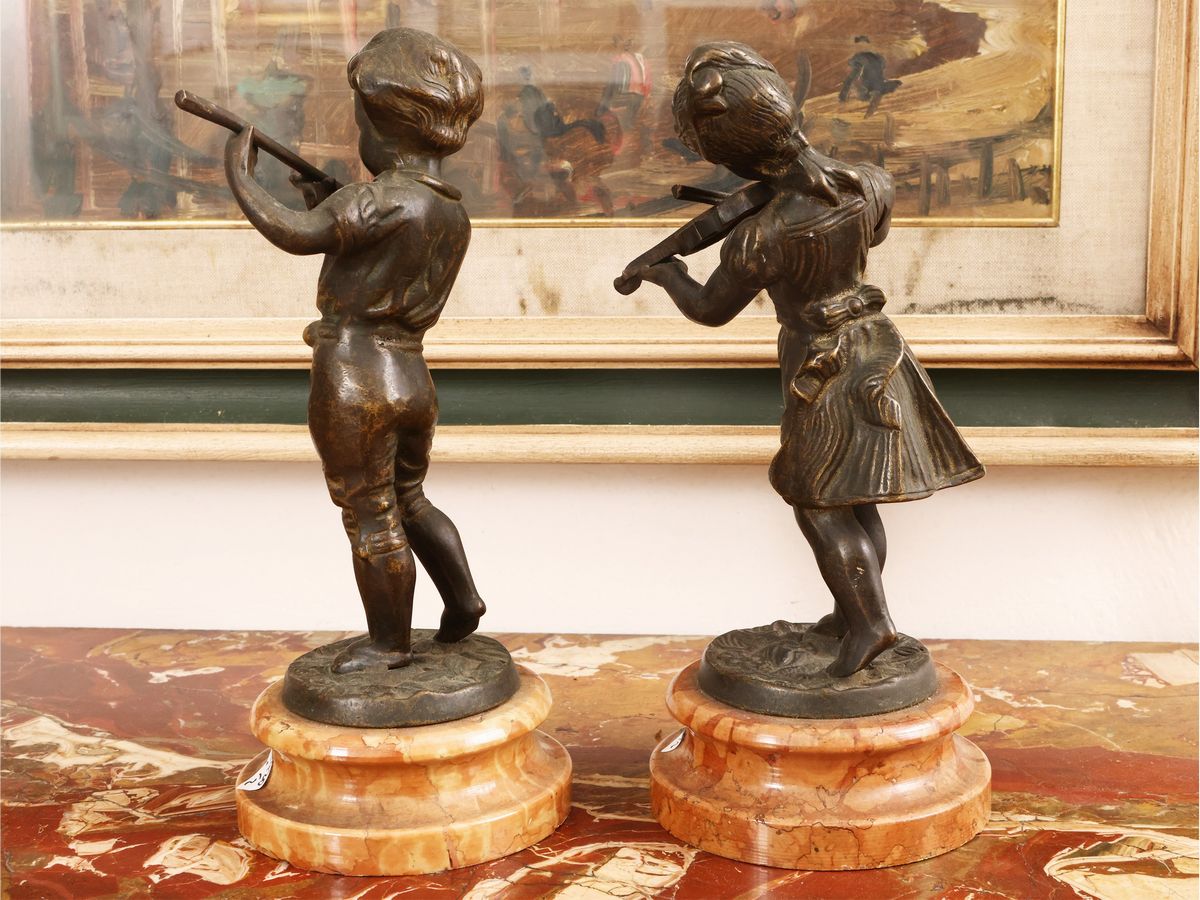 Coppia di Piccole Sculture in Bronzo
