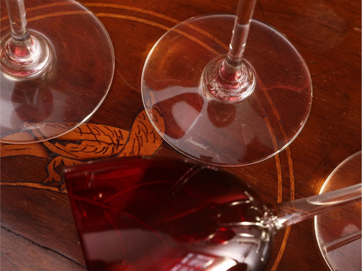 Serie di Undici Calici in Cristallo Rosso, Baccarat