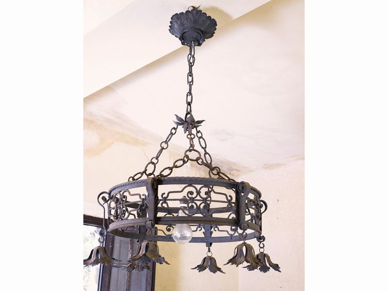 Lampadario a Corona in Ferro Battuto