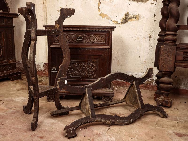 Lotto di Complementi di Arredo in Legno Tenero