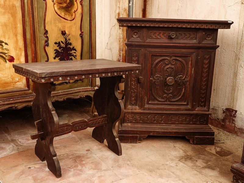 Lotto di Complementi di Arredo in Stile Neorinascimentale