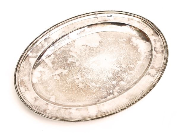 Oval tray in silver metal  - Auction The art of furnishing - Maison Bibelot - Casa d'Aste Firenze - Milano