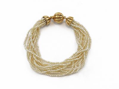Bracciale Multifilo di Perle con Chiusura in Oro Giallo