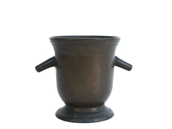 Large patinated bronze mortar