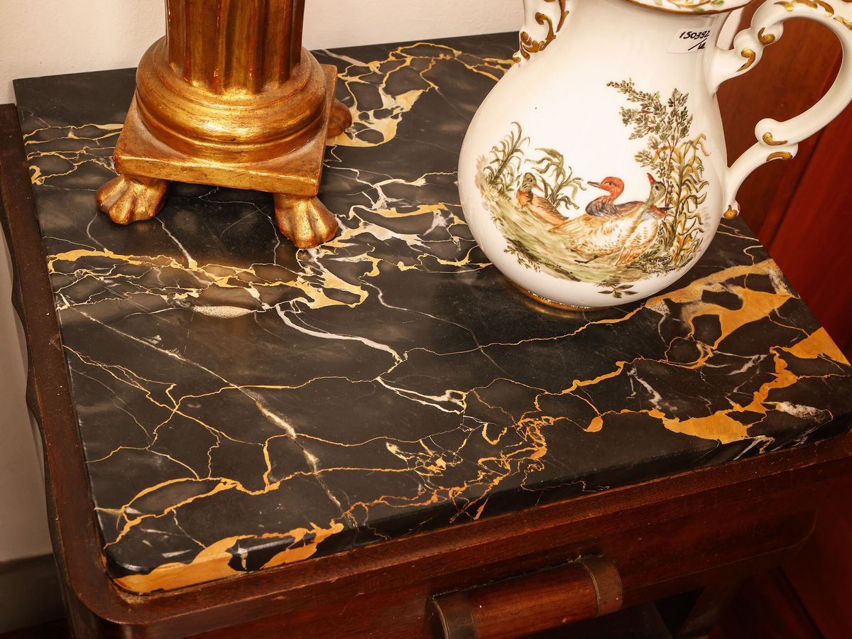 Coppia di Comodini Art Decò in Satinwood