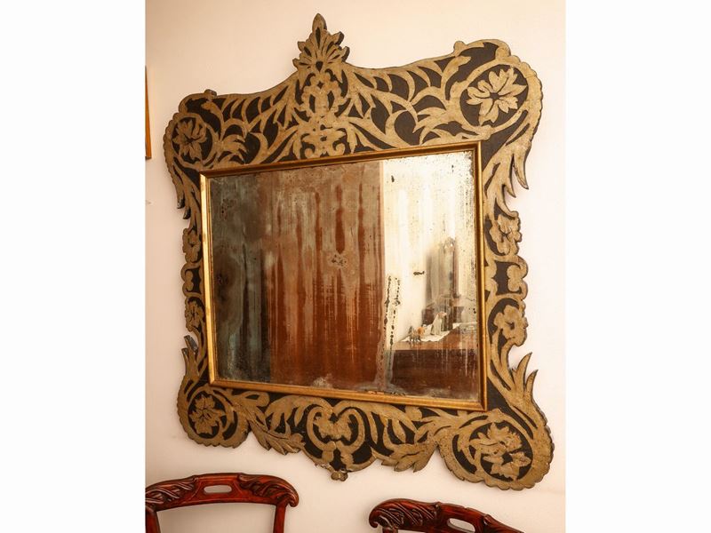 Specchiera con Cornice in Legno Tenero Ebanizzato e Lumeggiato in Argento