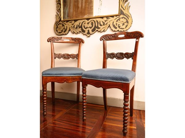 Set of four walnut chairs  (mid 19th century)  - Auction The classic house. Timeless style - Maison Bibelot - Casa d'Aste Firenze - Milano