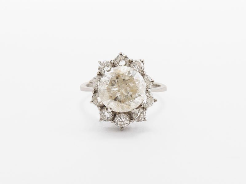 Anello in Oro Bianco con Diamanti