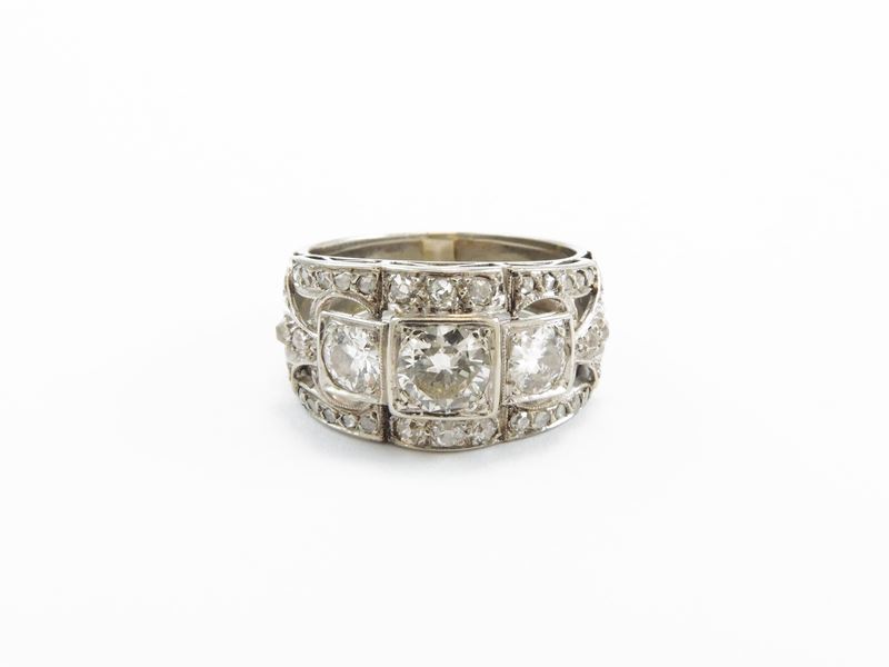 Anello a Fascia in Oro Bianco con Diamanti