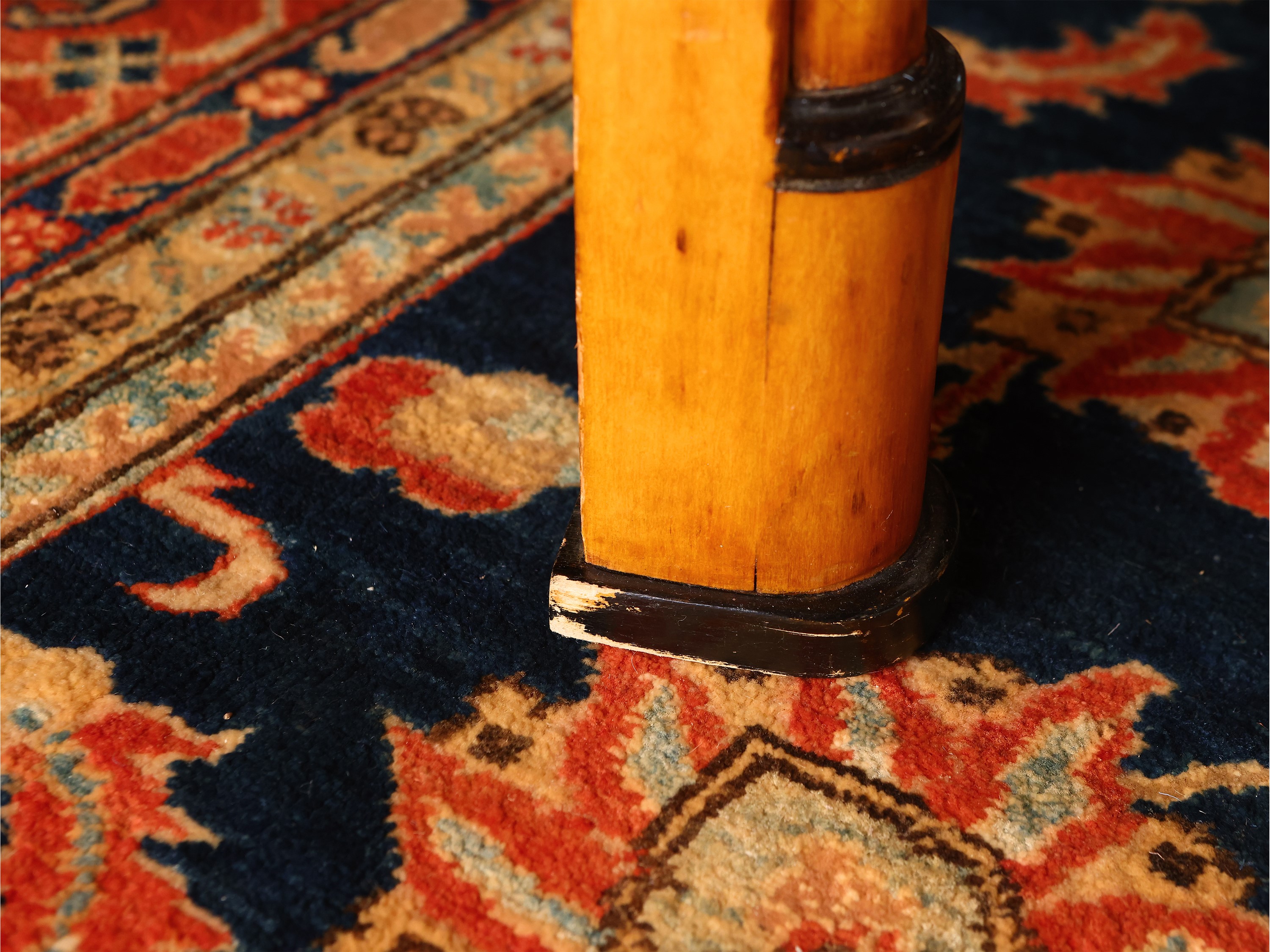 Divano Biedermeier in Acero