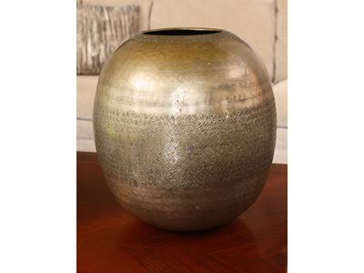 Vaso Ovoidale in Metallo Cesellato
