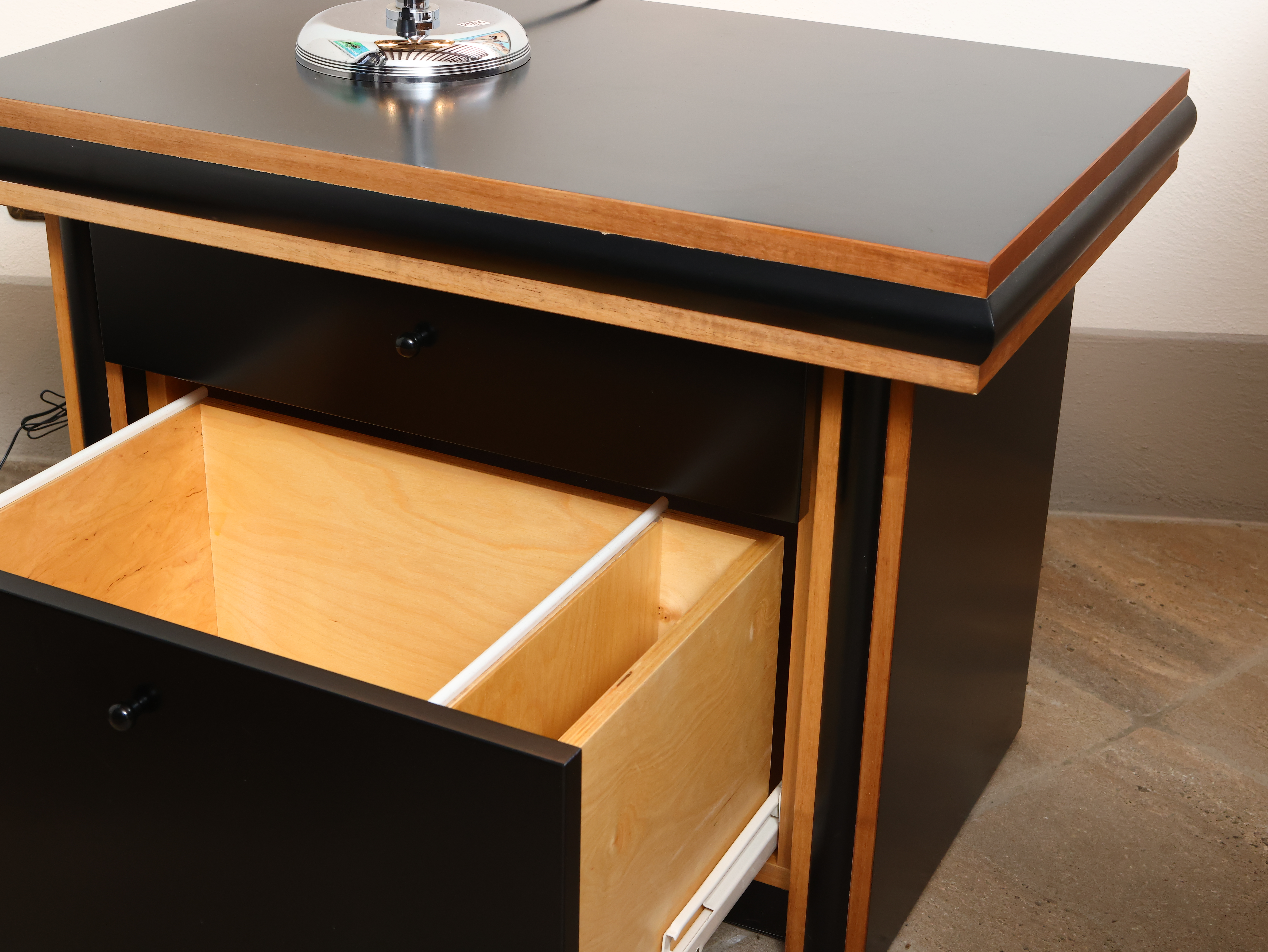 Due Complementi di Arredo per Studio