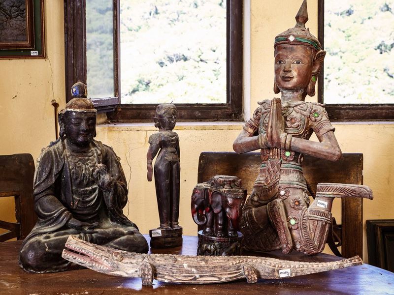 Lotto di Curiosità Orientali