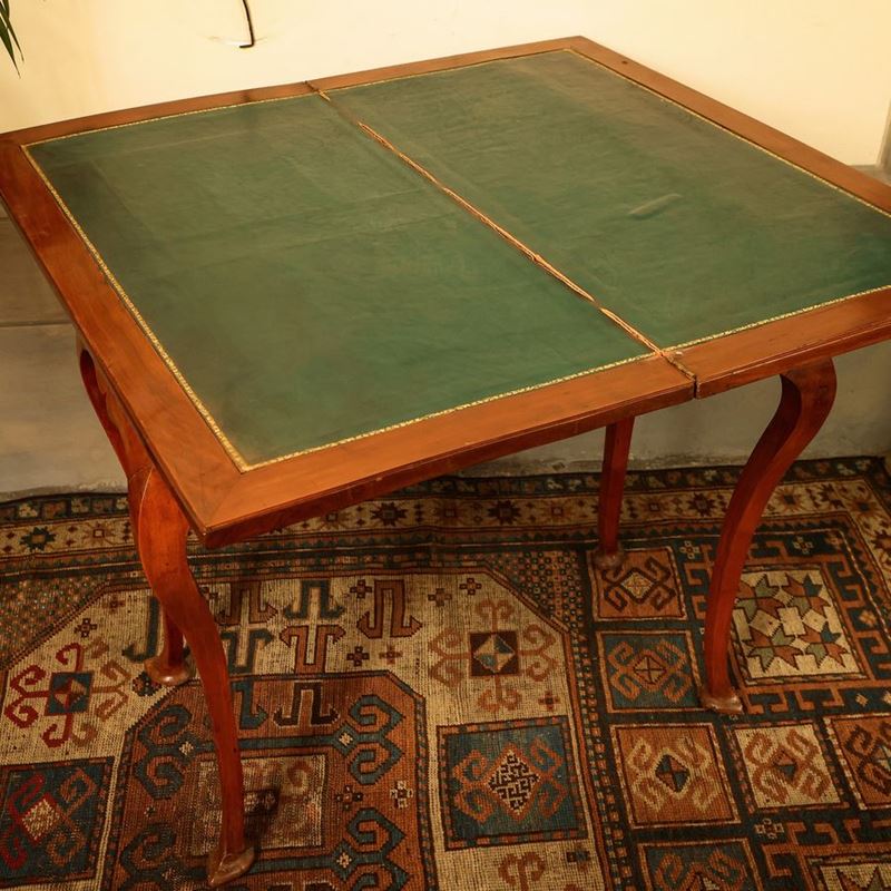 Tavolino da Gioco in Noce