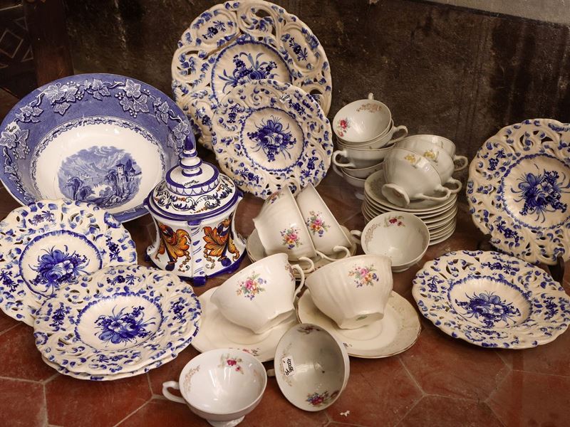 Miscellanea di Accessori da Cucina in Porcellana e Terraglia