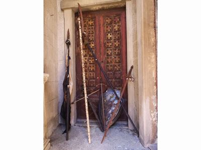 Lotto di Armi e Vessili da Parata