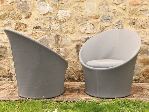 Pair of garden tub armchairs
