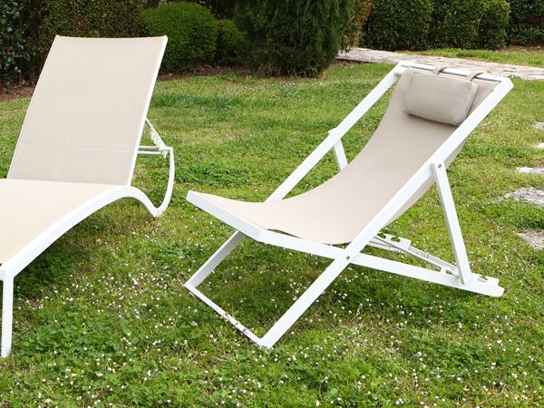 Set of four deck chairs