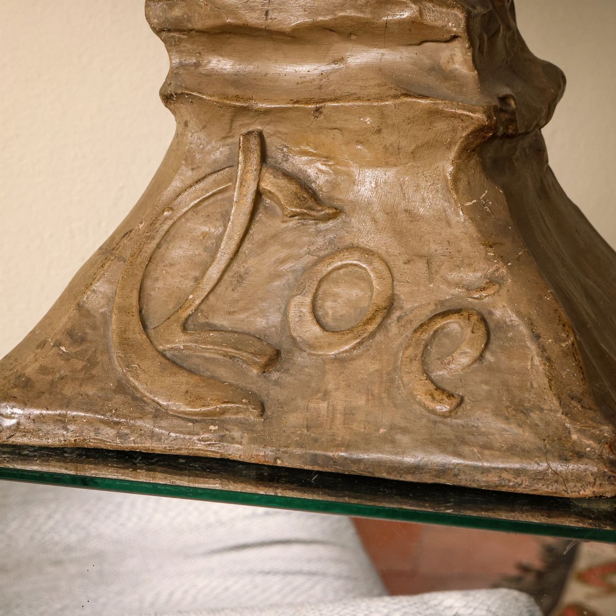Busto di Fanciulla in Terracotta Patinata