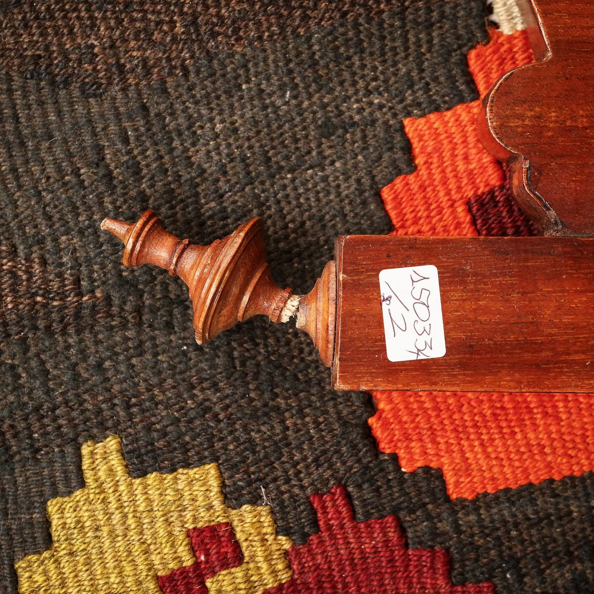 Coppia di Etagere Pensili in Mogano