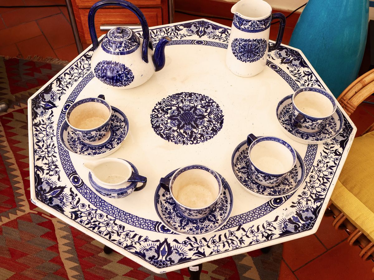 Tavolino Lazy Susan in Legno Ebanizzato e Ceramica Minton