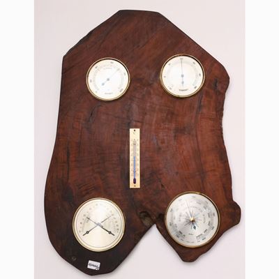Due Complementi di Arredo Rustici