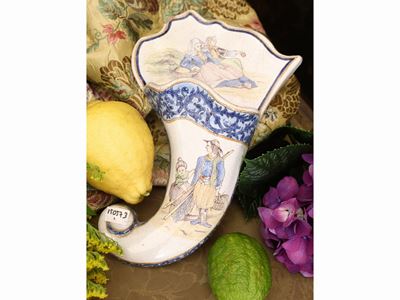 Fioriera a Parete in Maiolica