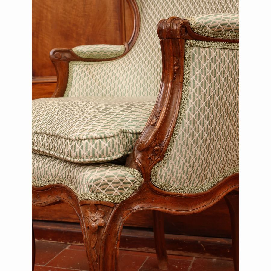 Poltroncina in Noce
