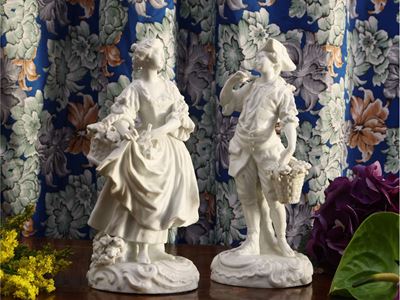Coppia di Figure in Porcellana