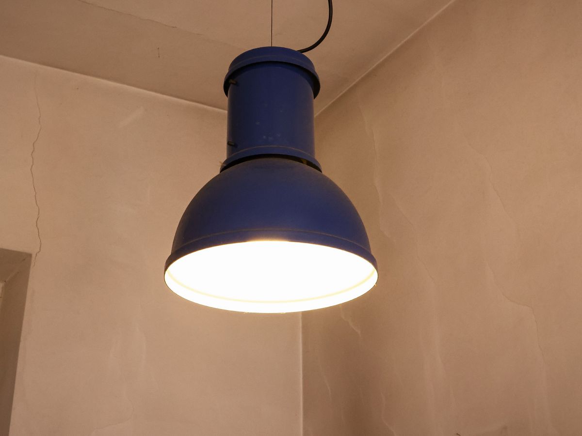 Coppia di Lampade a Sospesione in Metallo Lampadra di Candle, Fontana Arte