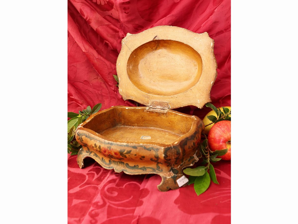 Scrigno in Legno Laccato