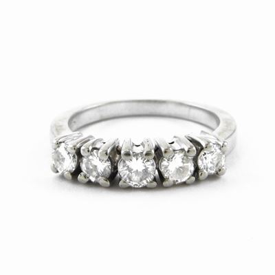Anello Riviera in Oro Bianco con Diamanti
