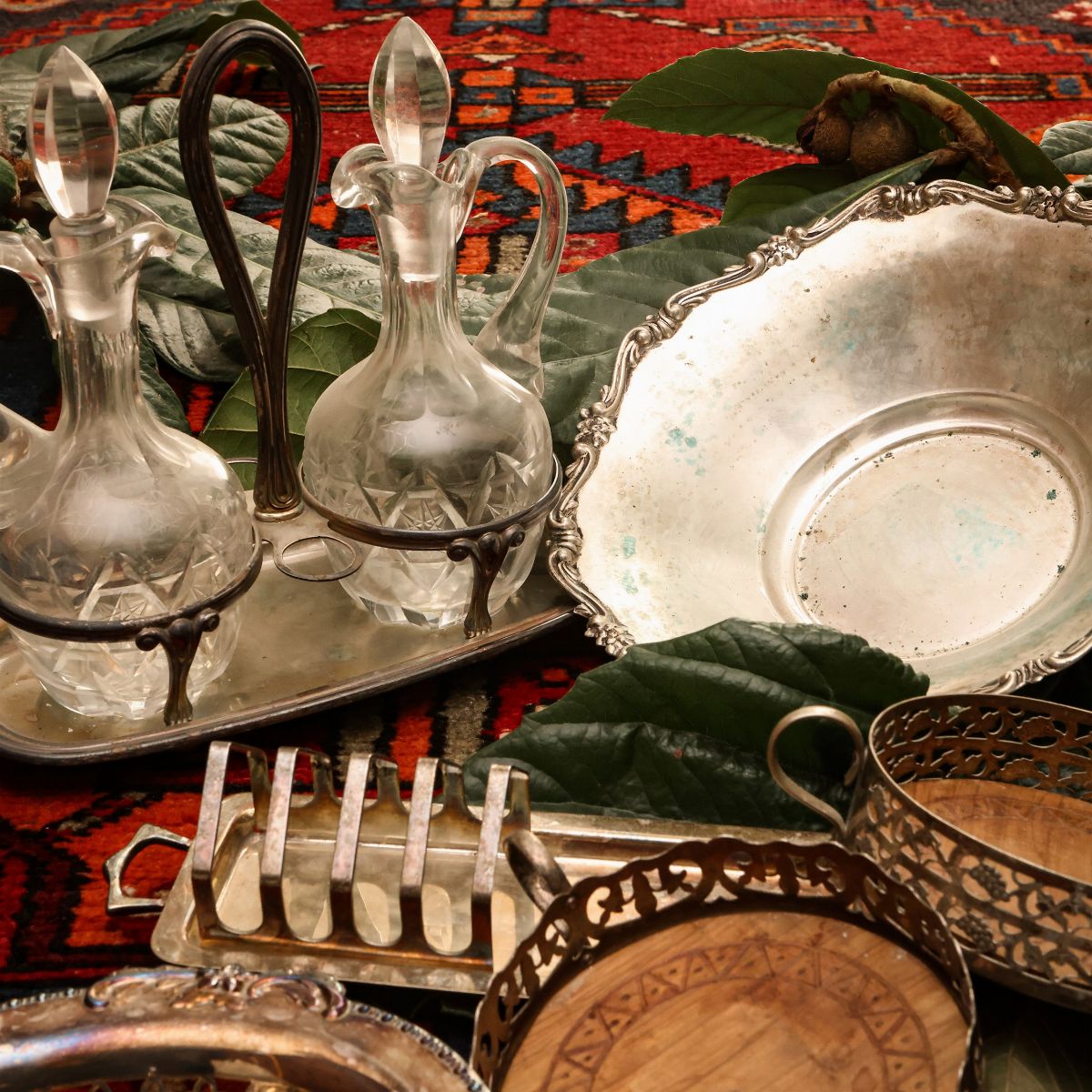 Accessori per la Tavola in Metallo Argentato e Argento