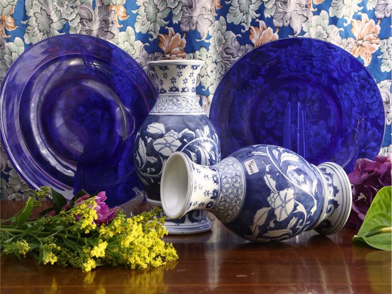 Serie di Ventidue Sottopiatti in Vetro Blu