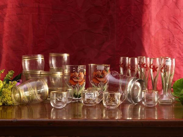 Assortimento di bicchieri in vetro per aperitivo