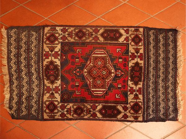 Persian saddle rug  - Auction The classic house. Timeless style - Maison Bibelot - Casa d'Aste Firenze - Milano