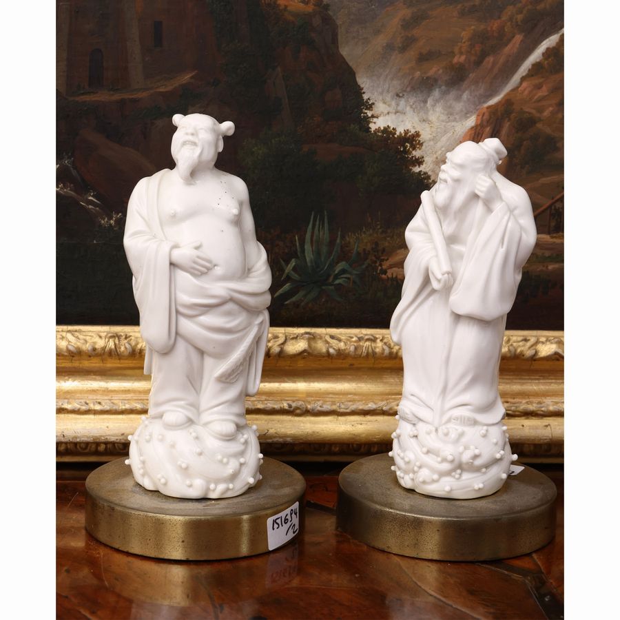 Coppia di Figure in Porcellana