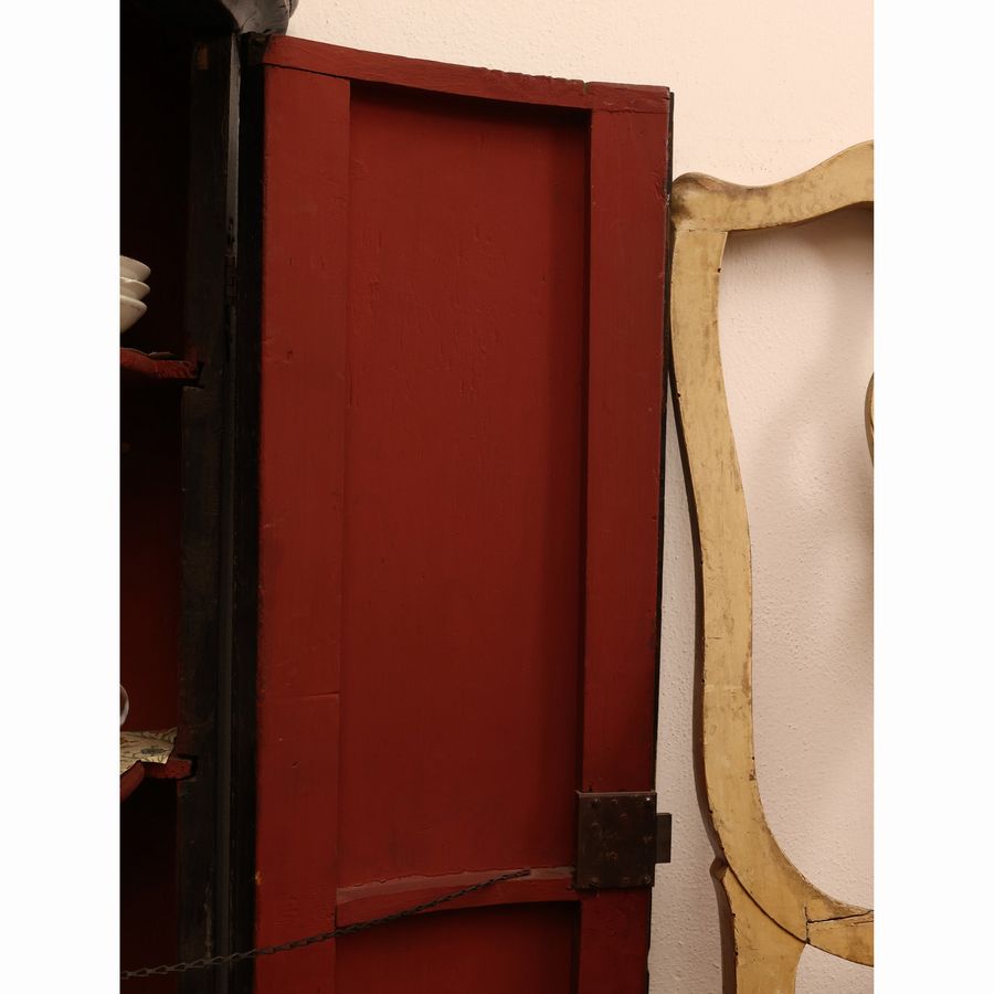 Angoliera in Legno Ebanizzato e Laccato a Chinoiserie