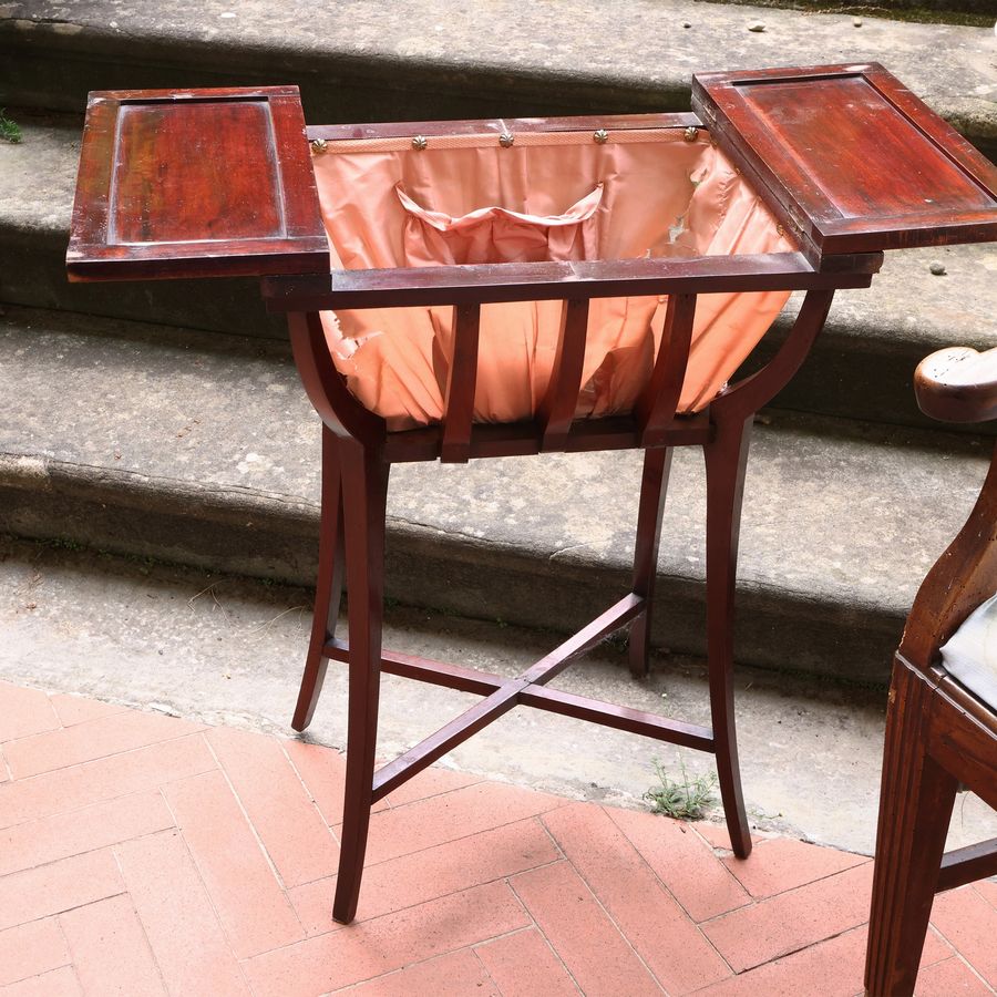 Lotto di Complementi di Arredo D'epoca