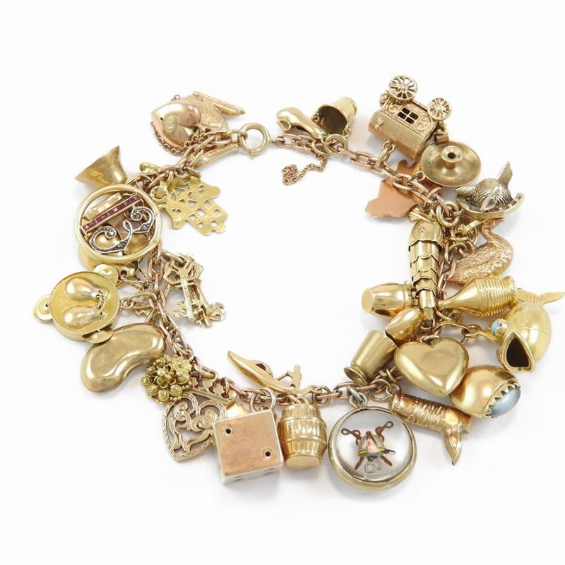 Bracciale "charms" in Oro Rosa e Giallo Prevalentemente 375/1000