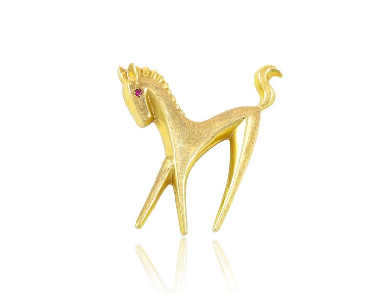 Spilla Animalier in Oro Giallo con Rubino Sintetico