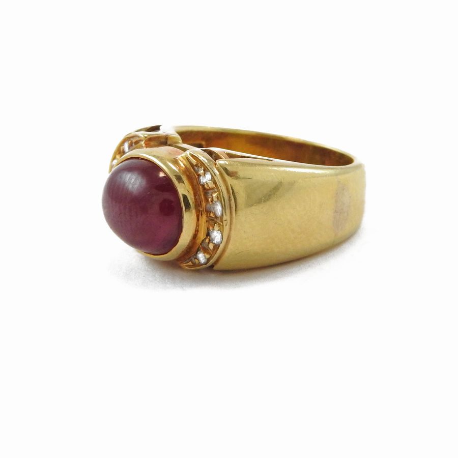 Anello da Mignolo in Oro Giallo con Rubino e Diamanti