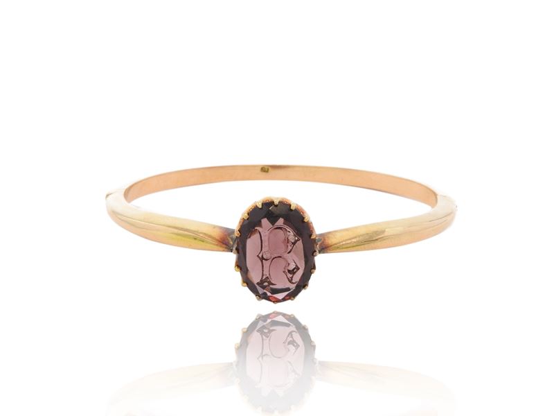 Bracciale Rigido in Oro a Basso Titolo con Pasta Vitrea Viola Incisa