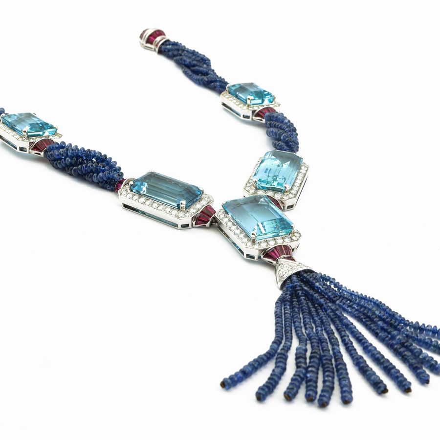 Collana Petochi in Oro Bianco con Diamanti, Rubini, Zaffiri e Acquamarine