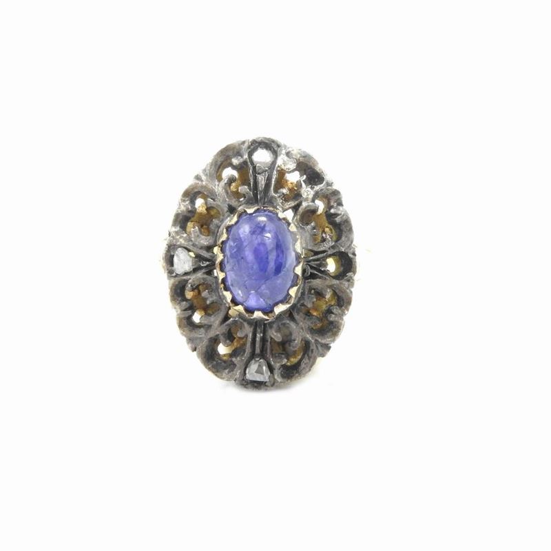 Anello in Oro Giallo e Argento con Diamanti e Zaffiro
