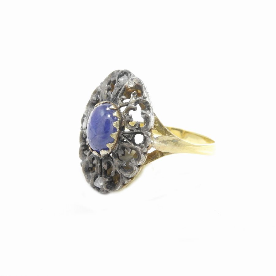 Anello in Oro Giallo e Argento con Diamanti e Zaffiro