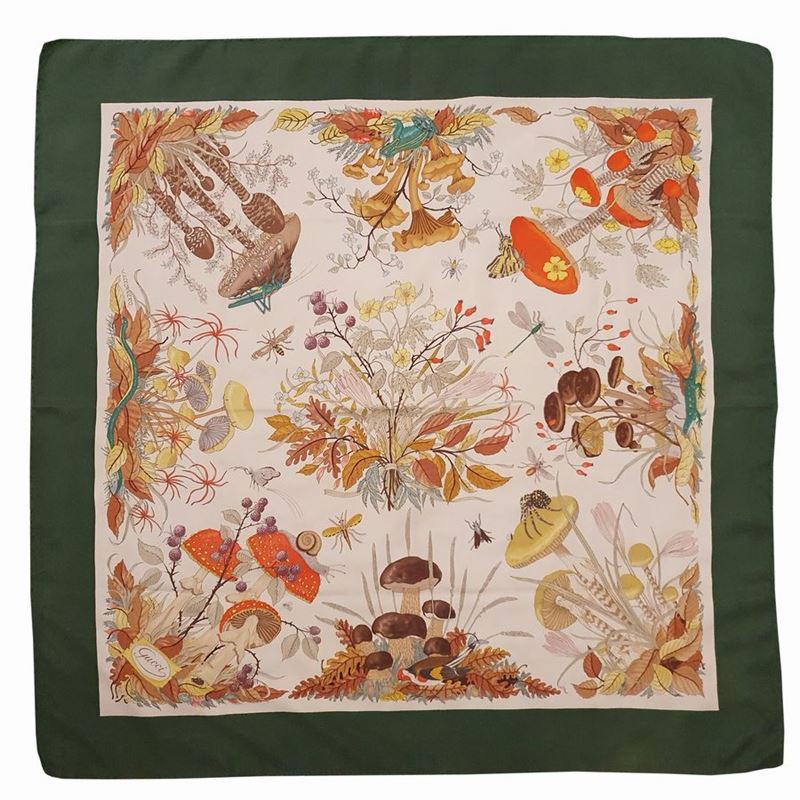 Gucci Foulard "funghi" di V.accornero