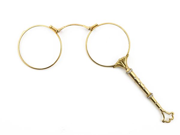 Yellow gold and silver lorgnette with diamonds