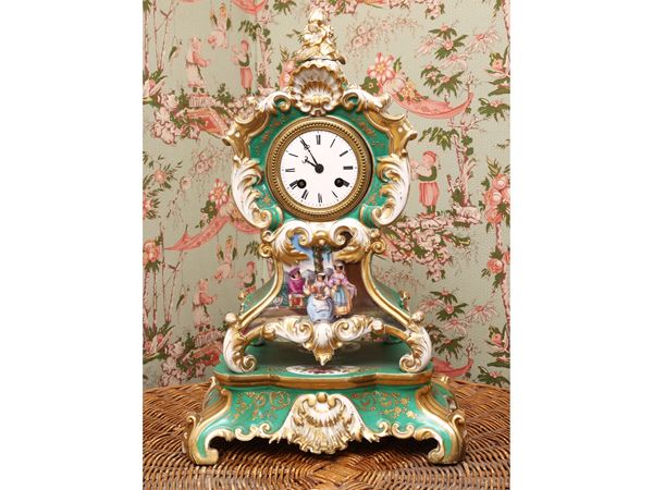 Porcelain table clock